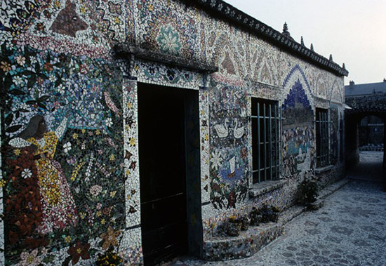 Exterior view of Raymond Isidore's mosaic covered home