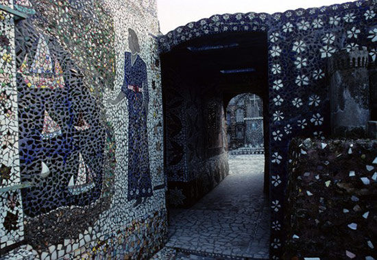 Exterior view of Raymond Isidore's mosaic covered home