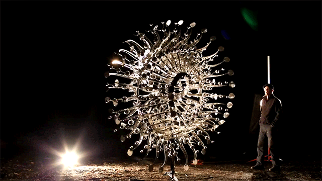 Kinetic sculpture by Anthony Howe